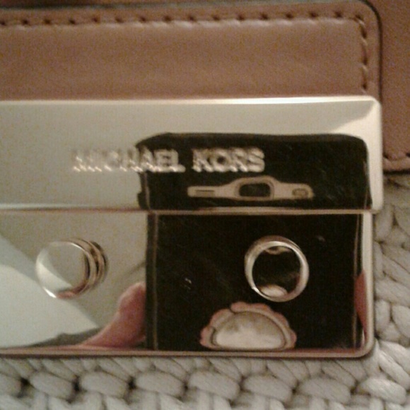 Michael Kors handbag - Picture 3 of 6